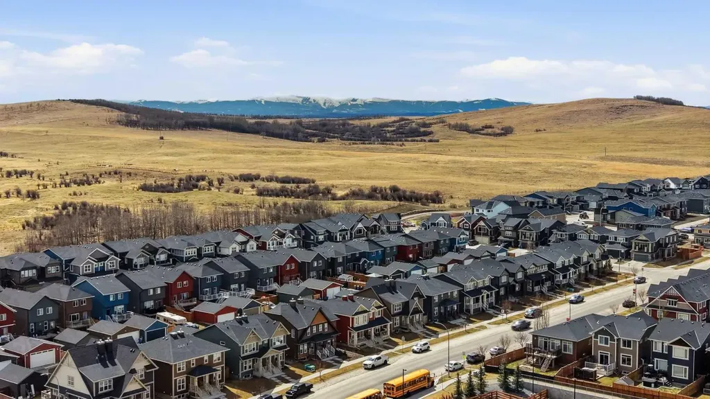 225 Fireside Drive Cochrane AB T4C 2L4
