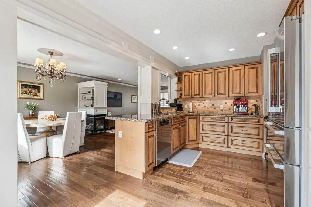 315 45 Avenue SW Calgary AB T2S 1B3
