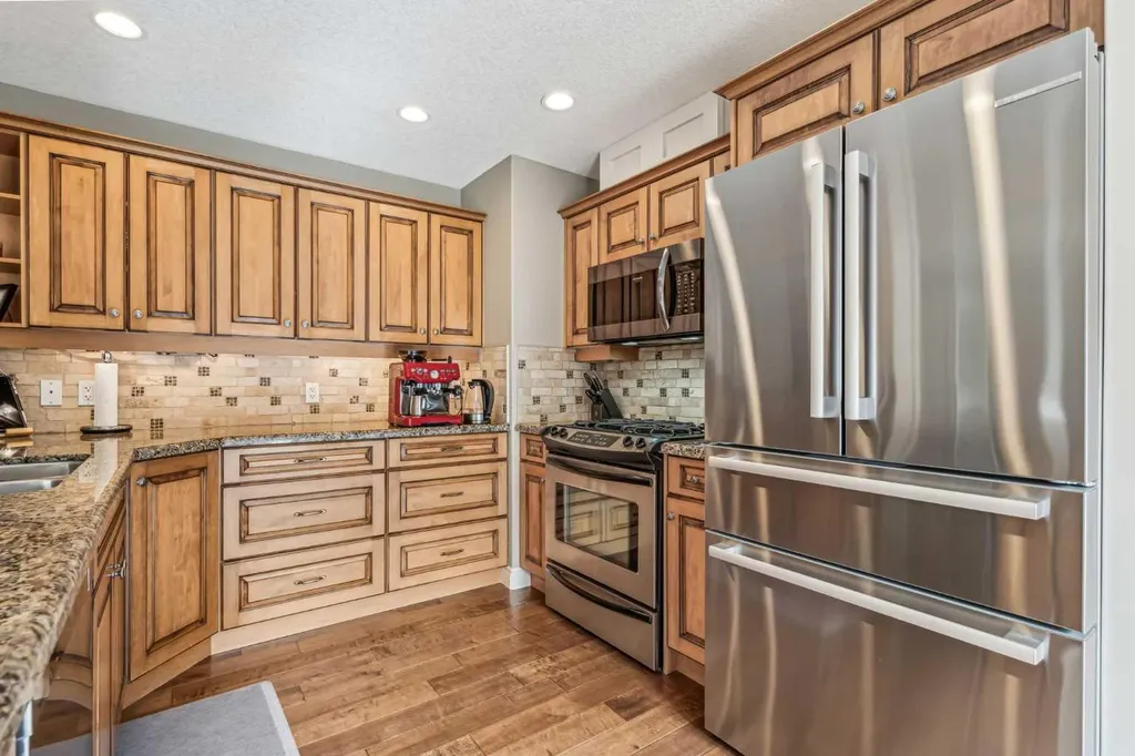 315 45 Avenue SW Calgary AB T2S 1B3