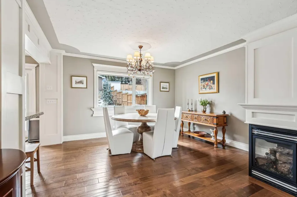 315 45 Avenue SW Calgary AB T2S 1B3