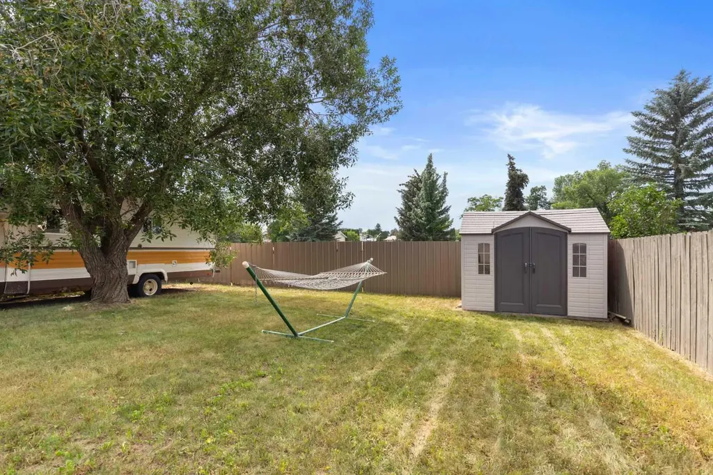 8 Rice Court SE Medicine Hat AB T1B3X1