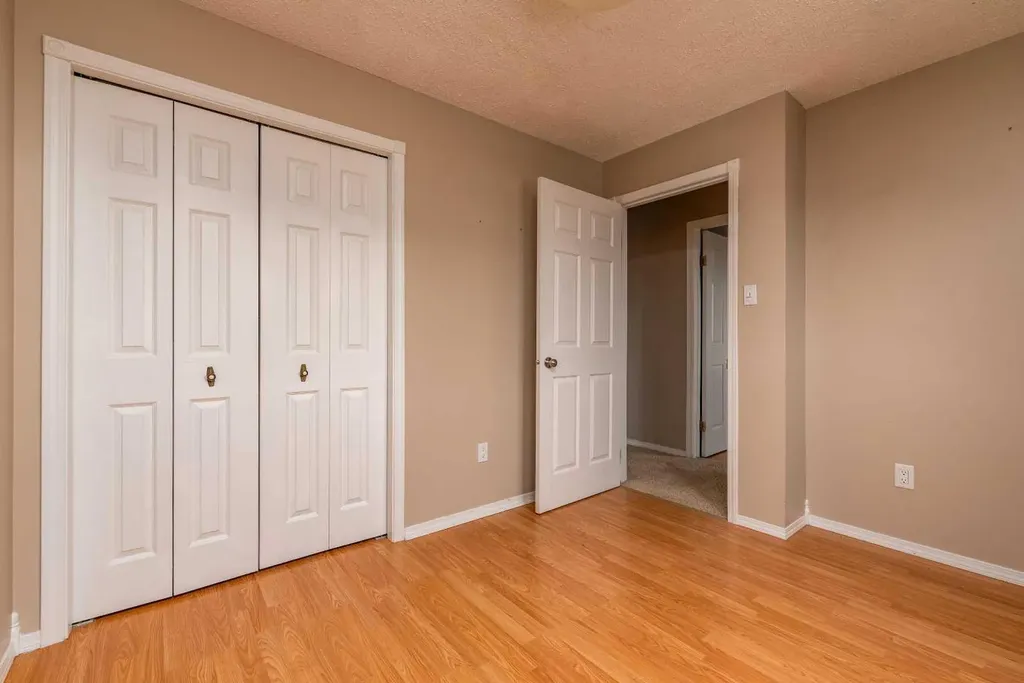 5002 53 Avenue Kitscoty AB T0B 2P0