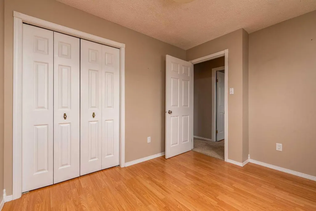 5002 53 Avenue Kitscoty AB T0B 2P0