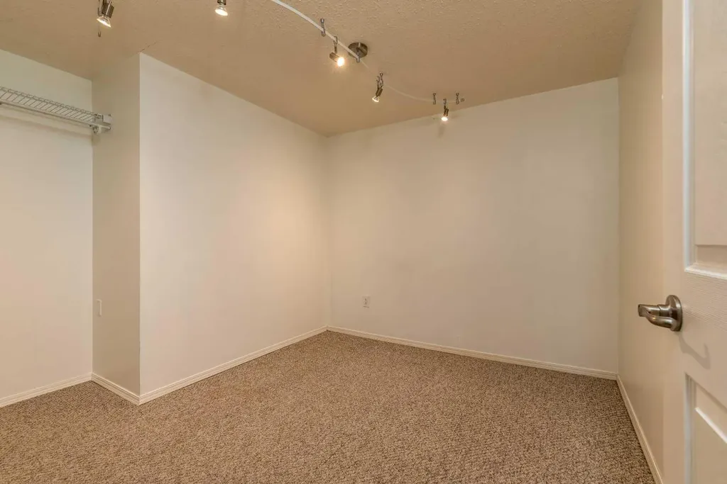 5002 53 Avenue Kitscoty AB T0B 2P0