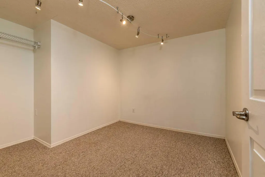 5002 53 Avenue Kitscoty AB T0B 2P0