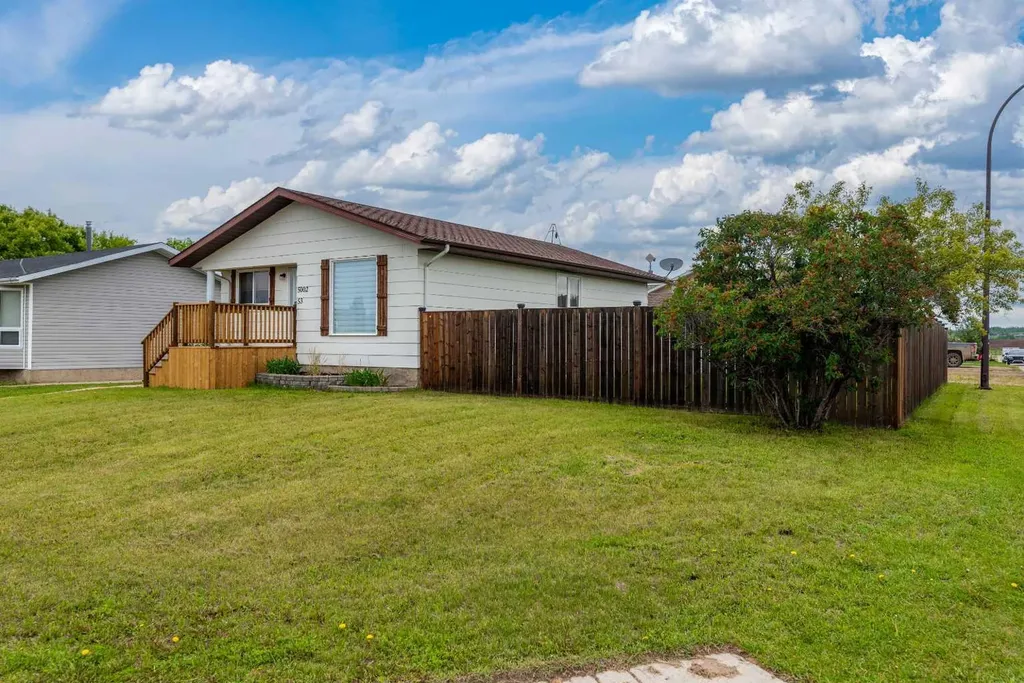 5002 53 Avenue Kitscoty AB T0B 2P0