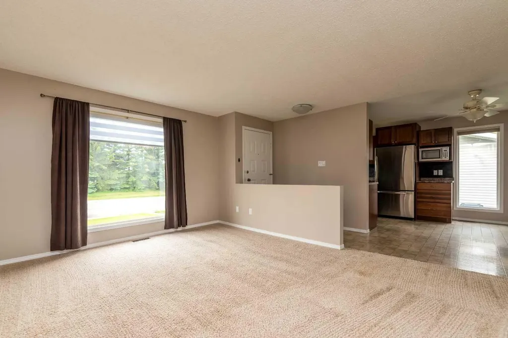 5002 53 Avenue Kitscoty AB T0B 2P0