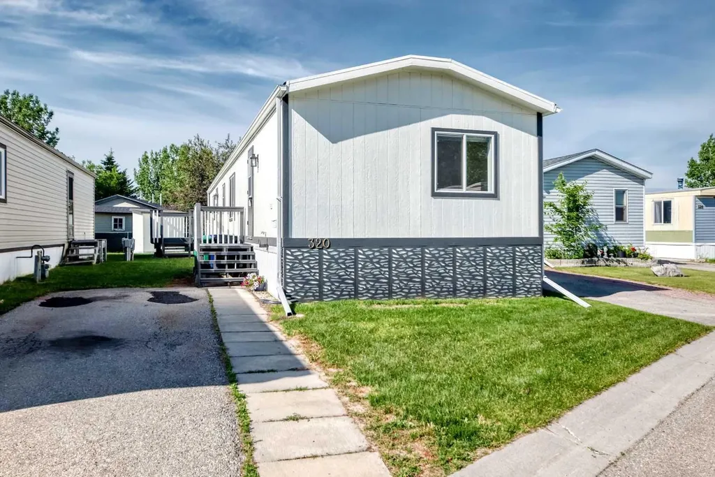 1101 84 Street NE Calgary AB T2A 7X2