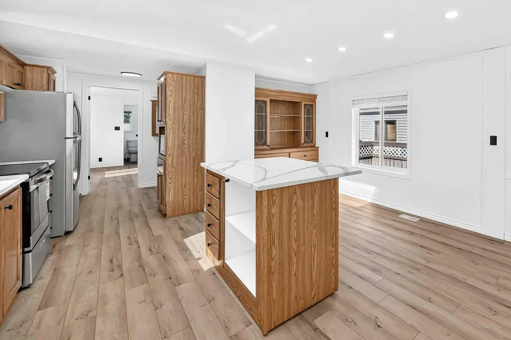1101 84 Street NE Calgary AB T2A 7X2