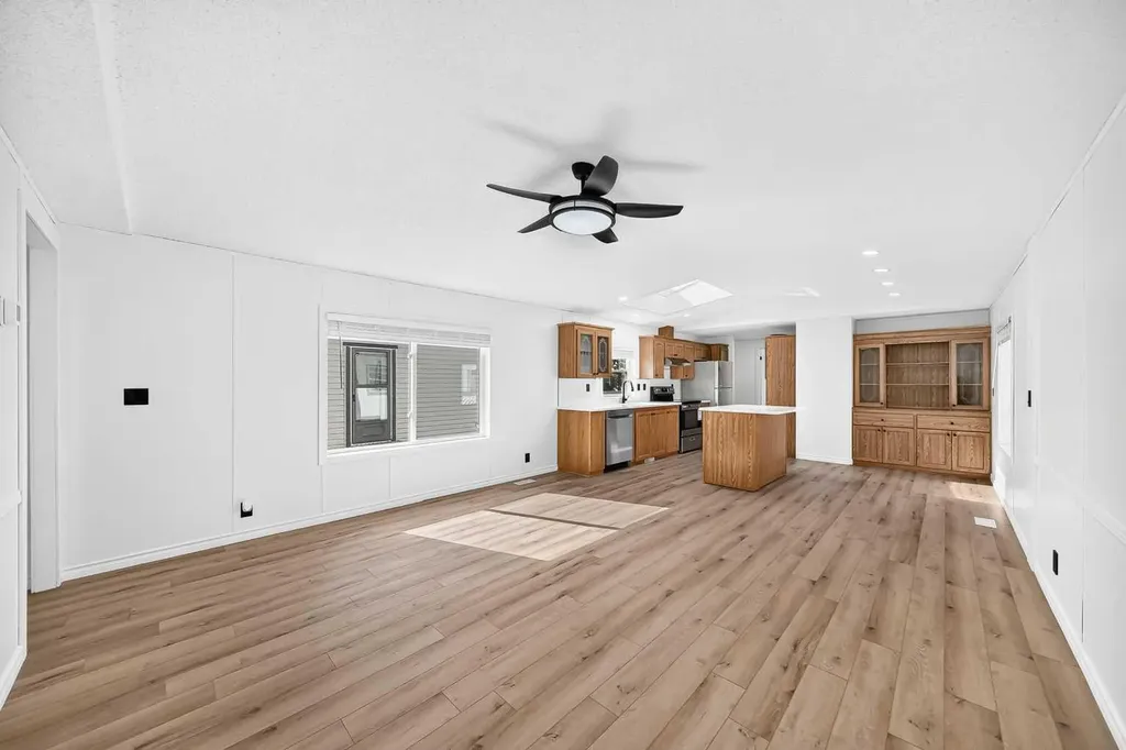 1101 84 Street NE Calgary AB T2A 7X2