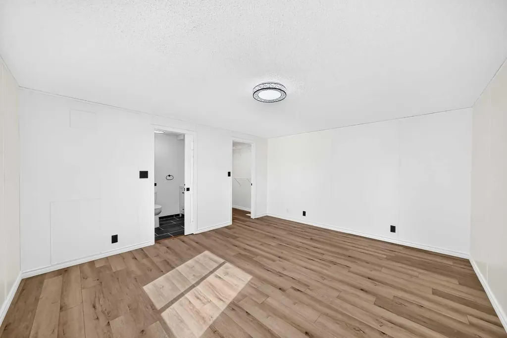 1101 84 Street NE Calgary AB T2A 7X2