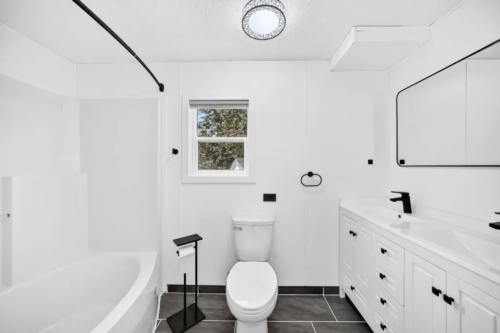 1101 84 Street NE Calgary AB T2A 7X2