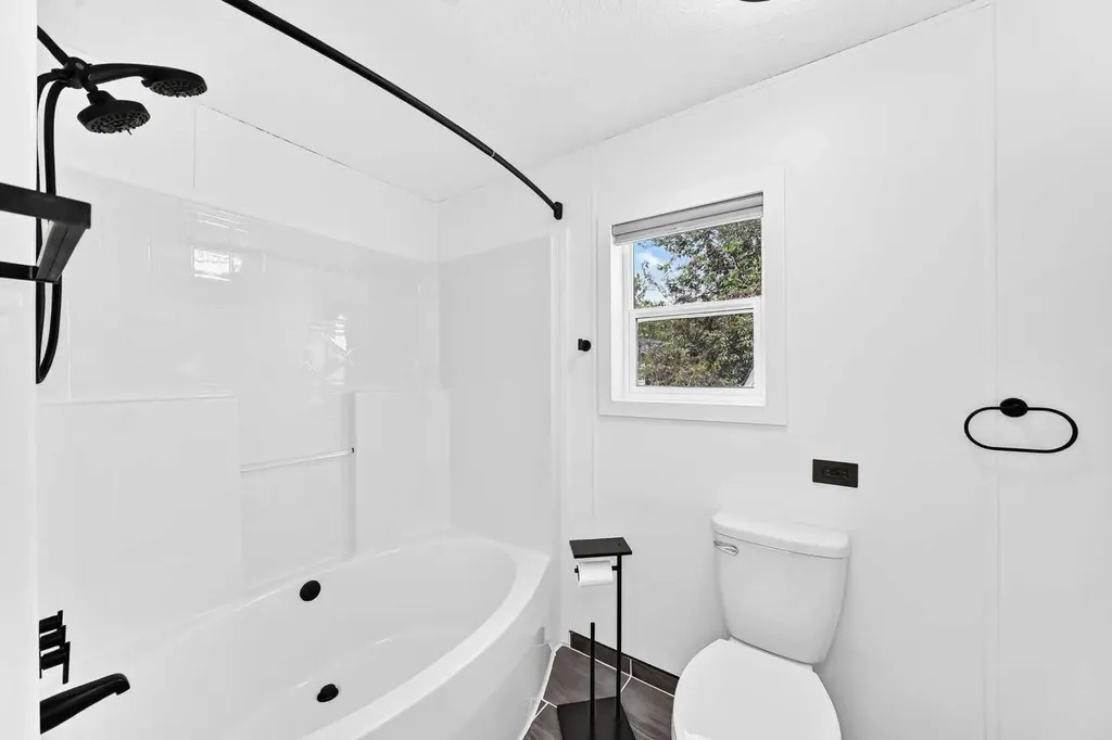1101 84 Street NE Calgary AB T2A 7X2