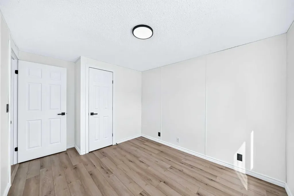 1101 84 Street NE Calgary AB T2A 7X2