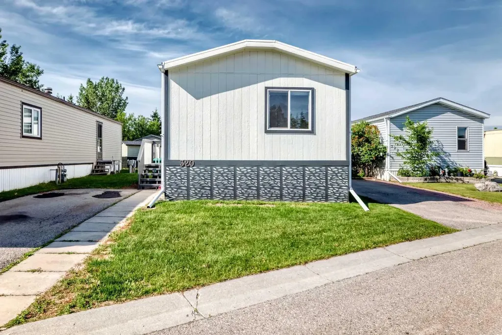 1101 84 Street NE Calgary AB T2A 7X2