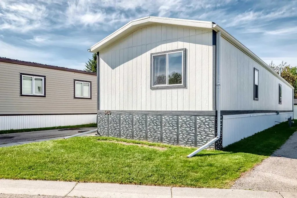 1101 84 Street NE Calgary AB T2A 7X2