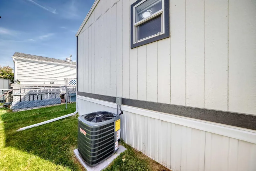 1101 84 Street NE Calgary AB T2A 7X2