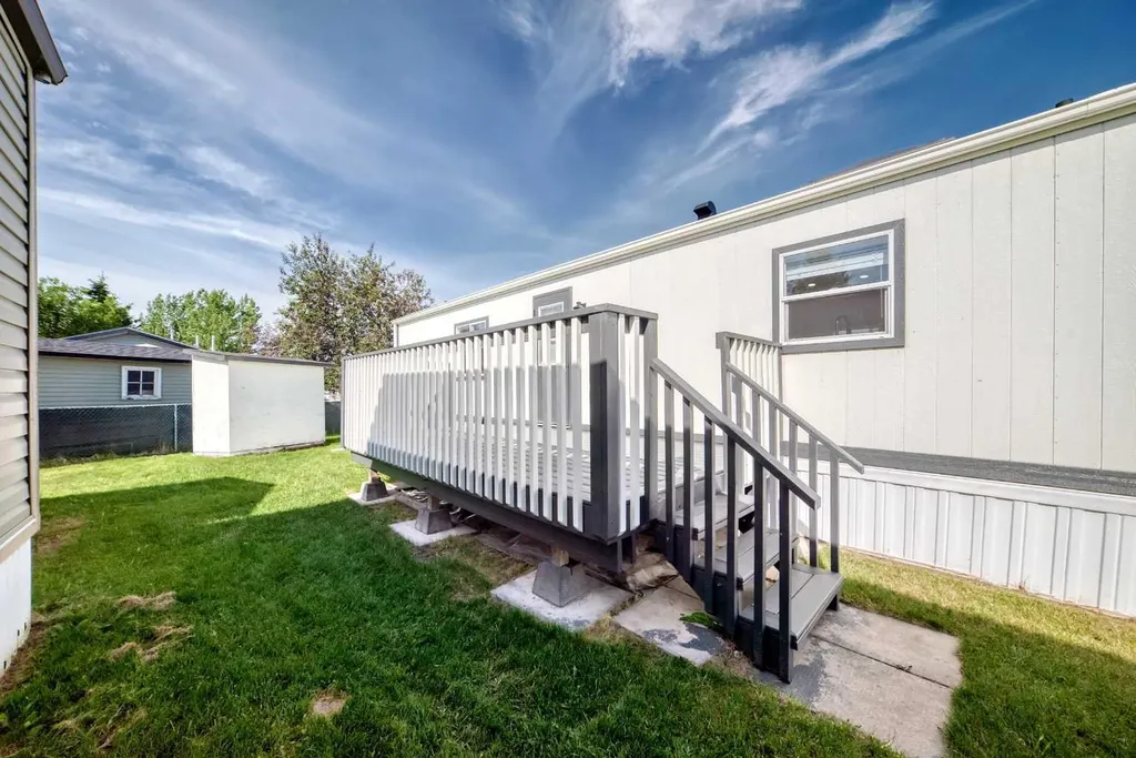 1101 84 Street NE Calgary AB T2A 7X2