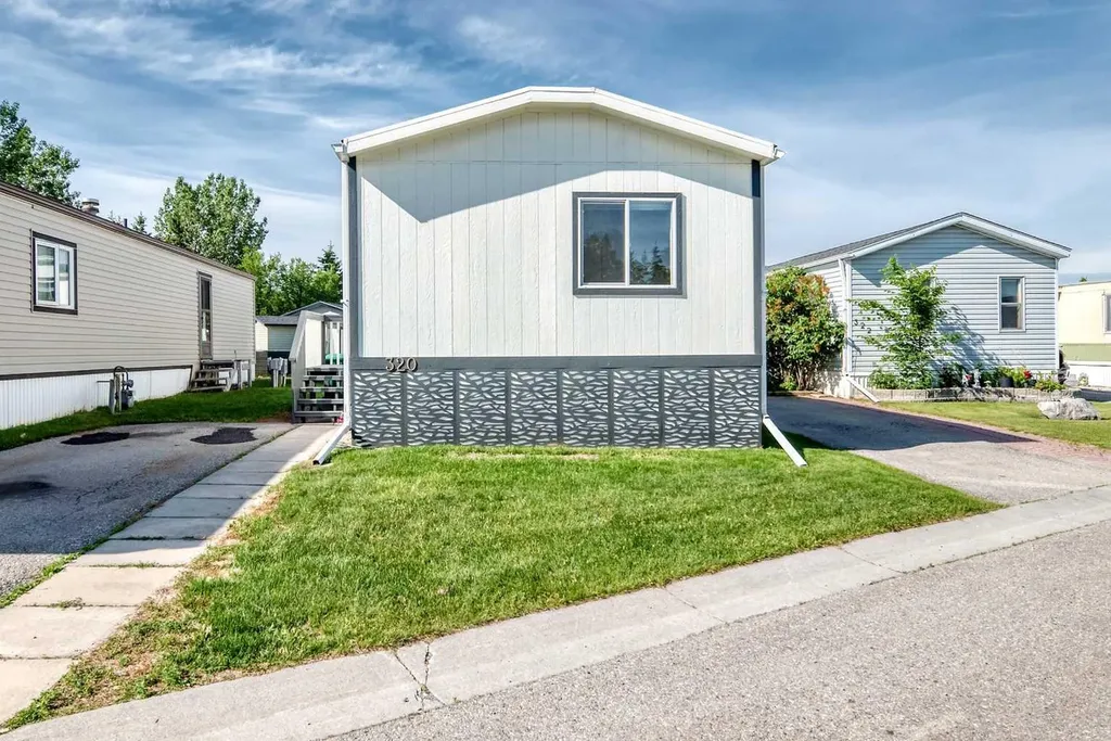 1101 84 Street NE Calgary AB T2A 7X2