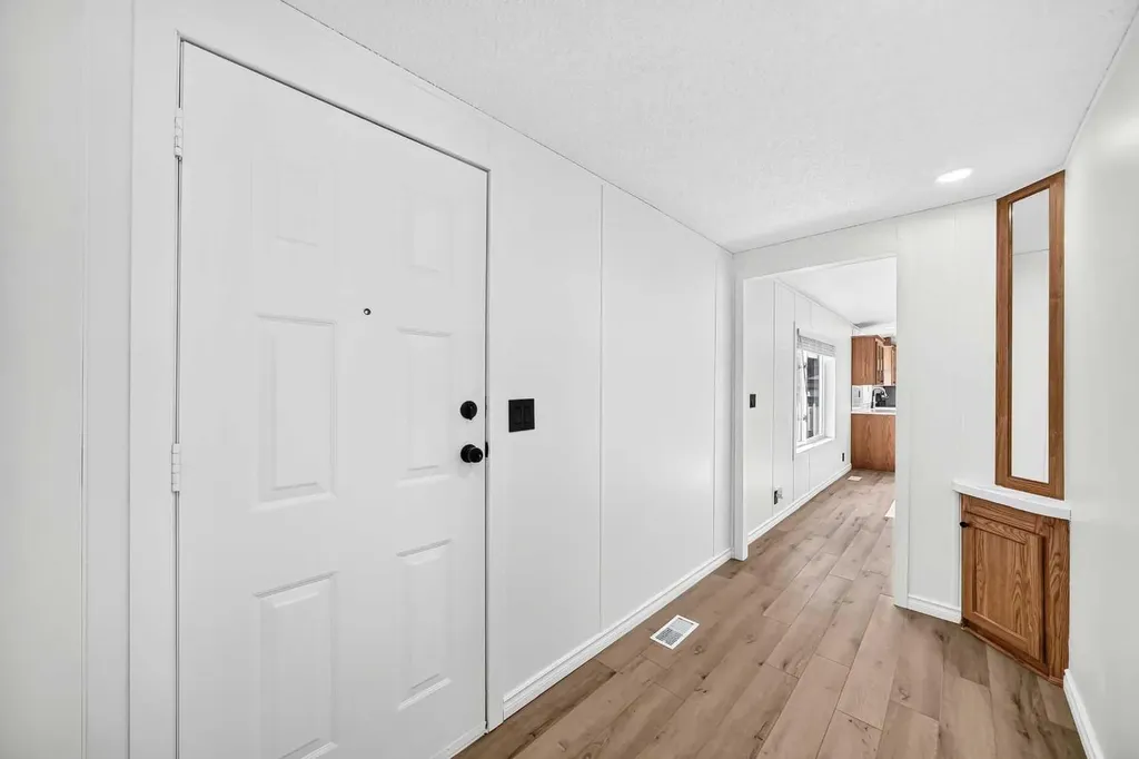 1101 84 Street NE Calgary AB T2A 7X2