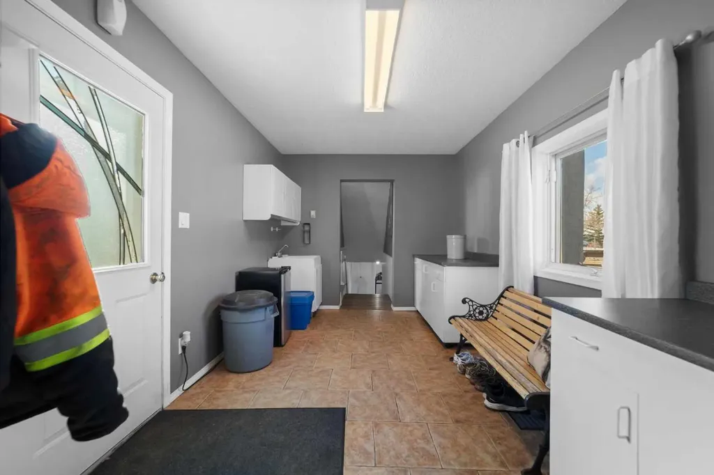 44170 Range Road 140 Rural Flagstaff County AB T0B 2L0