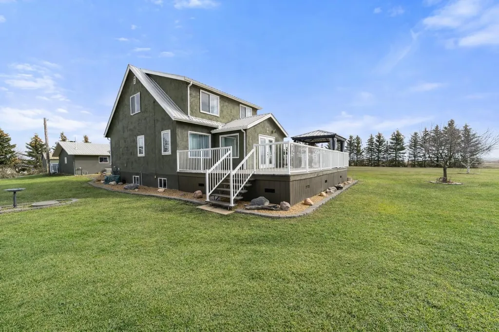 44170 Range Road 140 Rural Flagstaff County AB T0B 2L0