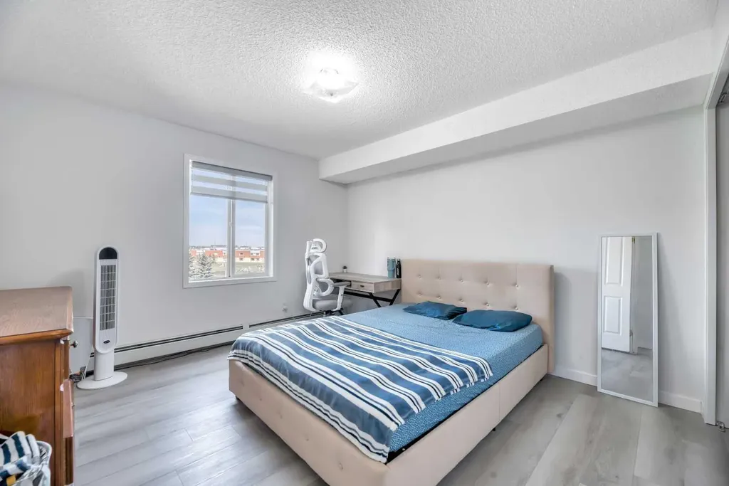 4000 Somervale Court SW Calgary AB T2Y 4J3