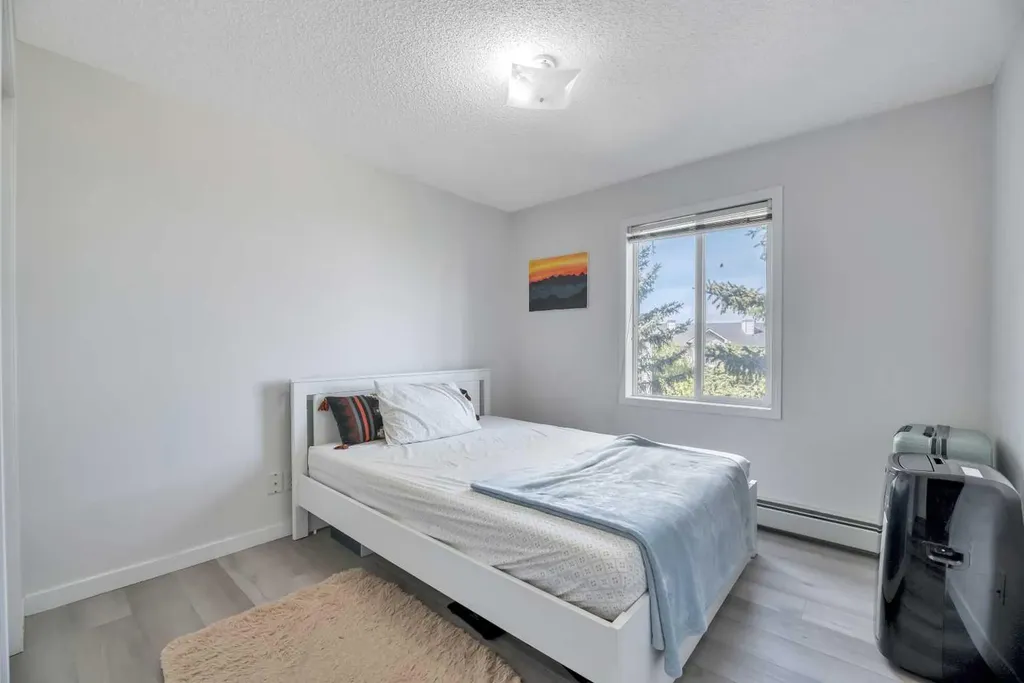4000 Somervale Court SW Calgary AB T2Y 4J3