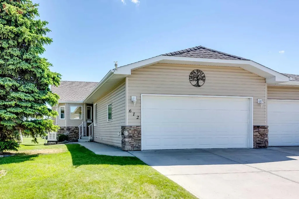 612 Riverside Boulevard NW High River AB t1v 2c1