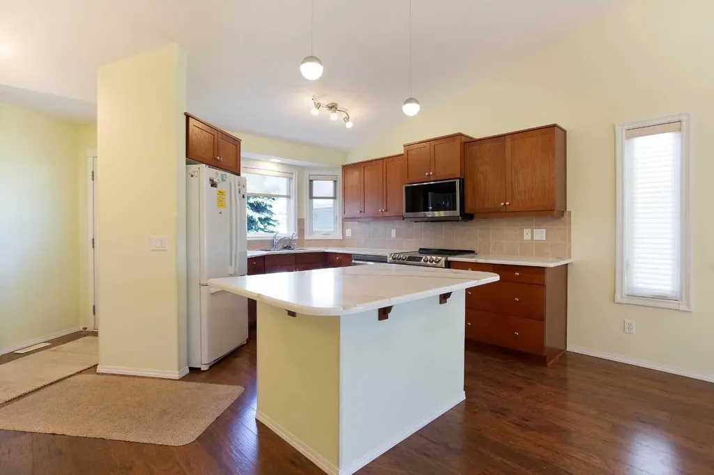 612 Riverside Boulevard NW High River AB t1v 2c1