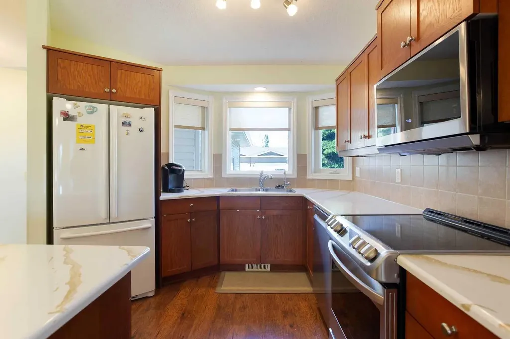 612 Riverside Boulevard NW High River AB t1v 2c1