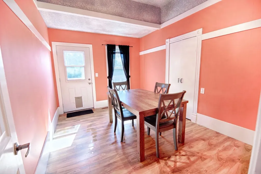 2424 4 Avenue Fort Macleod AB T0L 0Z0