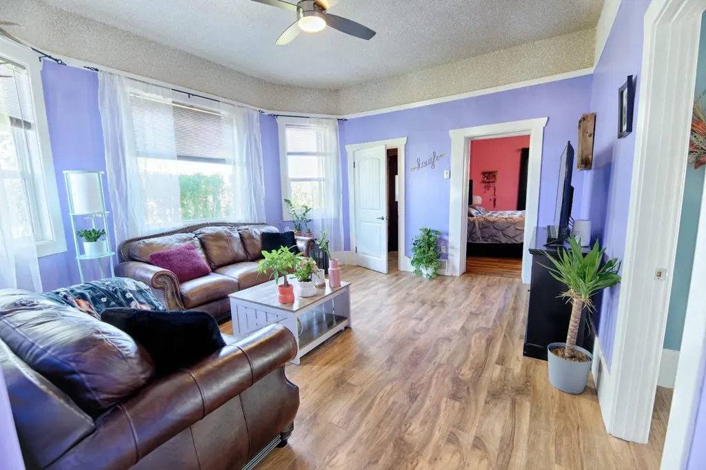 2424 4 Avenue Fort Macleod AB T0L 0Z0