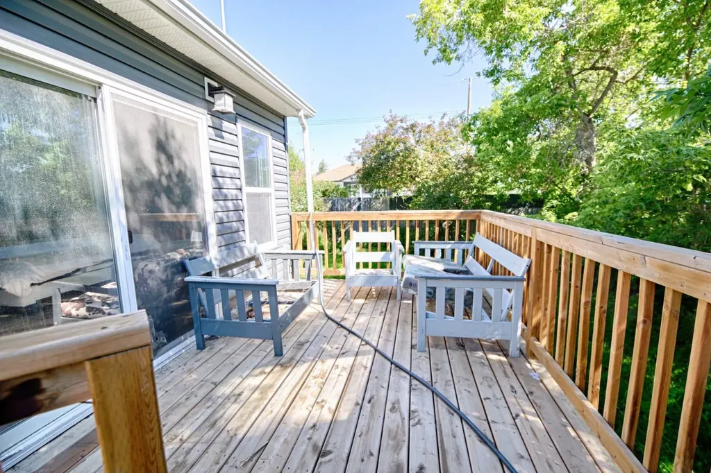 2424 4 Avenue Fort Macleod AB T0L 0Z0