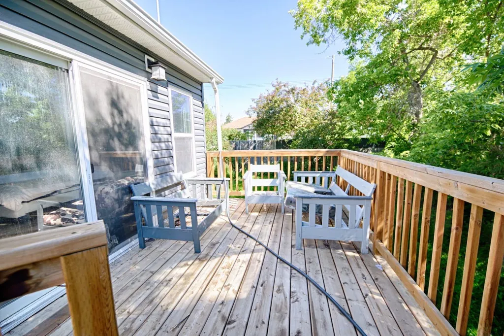 2424 4 Avenue Fort Macleod AB T0L 0Z0