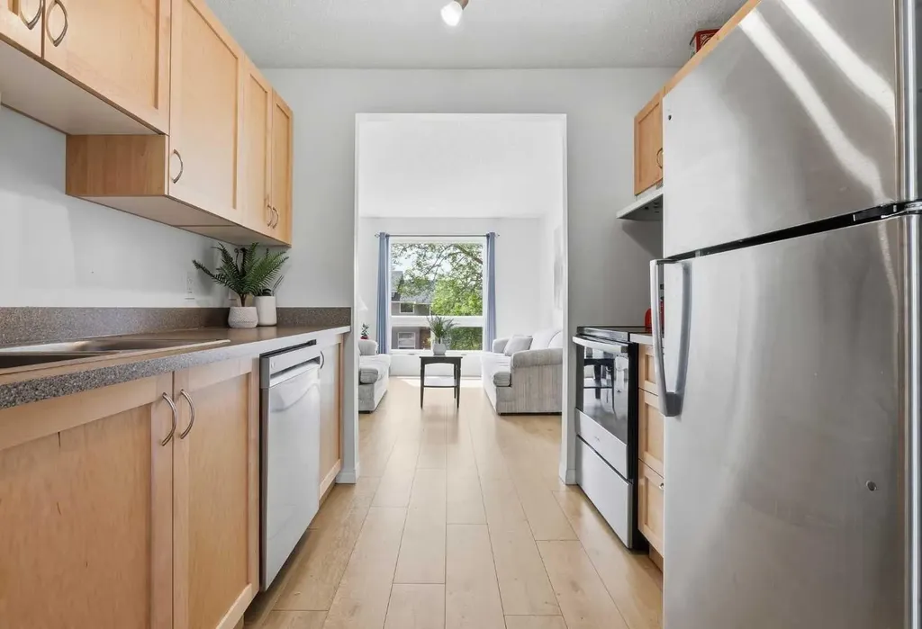 6915 Ranchview Drive NW Calgary AB T3G 1R8