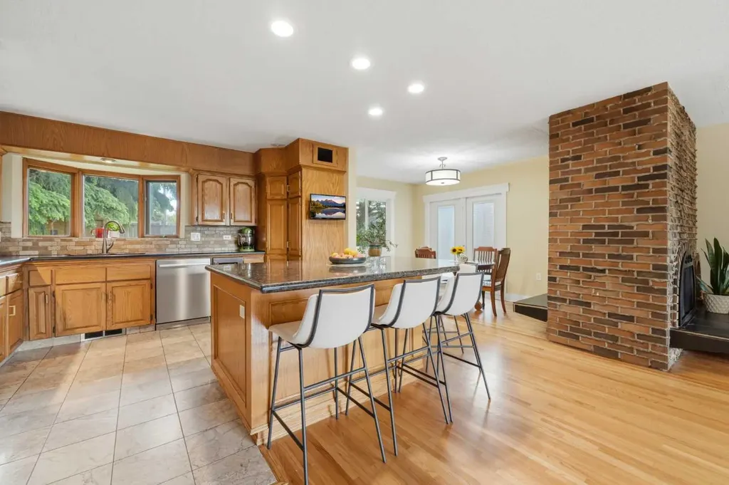 1439 90 Avenue SW Calgary AB T2V 0X3