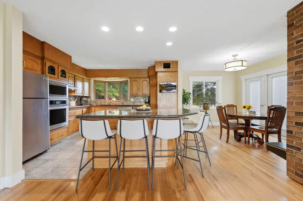 1439 90 Avenue SW Calgary AB T2V 0X3