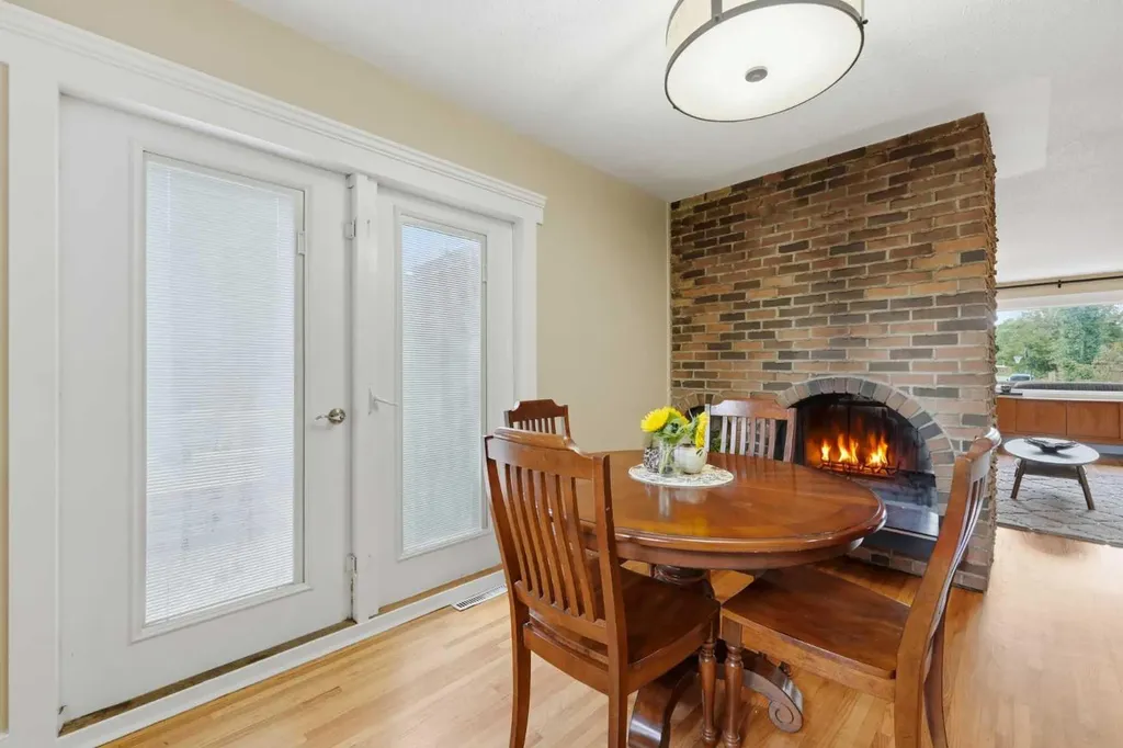 1439 90 Avenue SW Calgary AB T2V 0X3