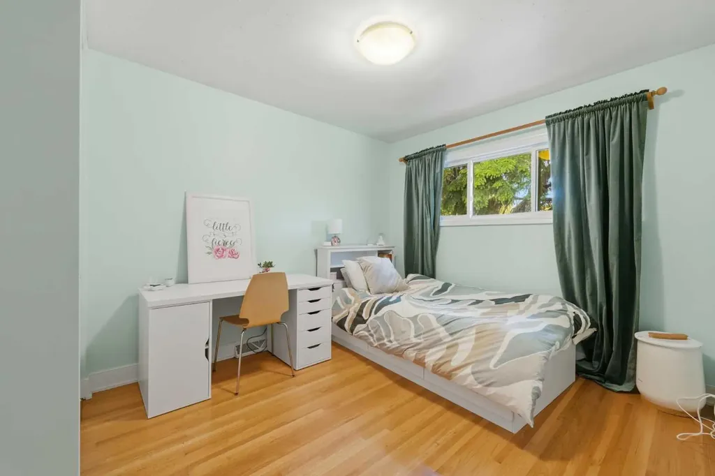 1439 90 Avenue SW Calgary AB T2V 0X3