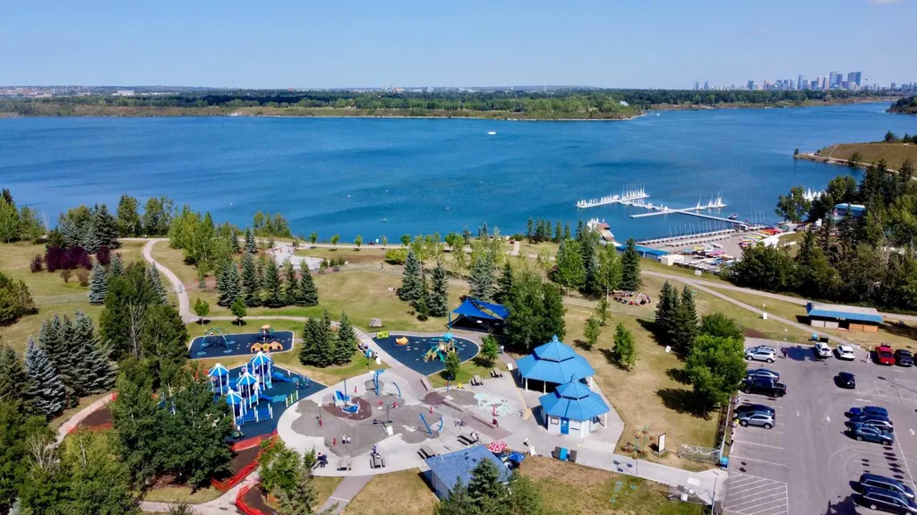1439 90 Avenue SW Calgary AB T2V 0X3