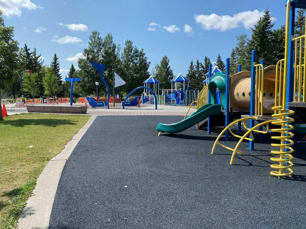 1439 90 Avenue SW Calgary AB T2V 0X3
