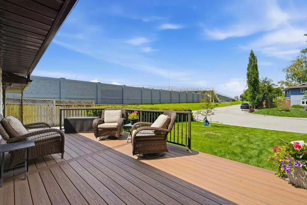 1439 90 Avenue SW Calgary AB T2V 0X3