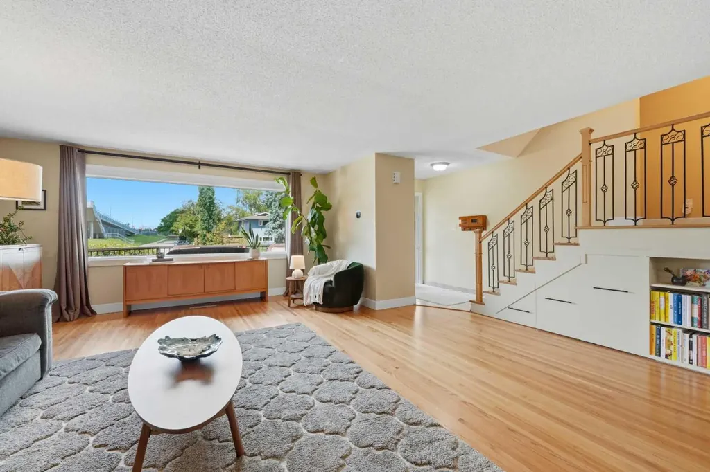 1439 90 Avenue SW Calgary AB T2V 0X3