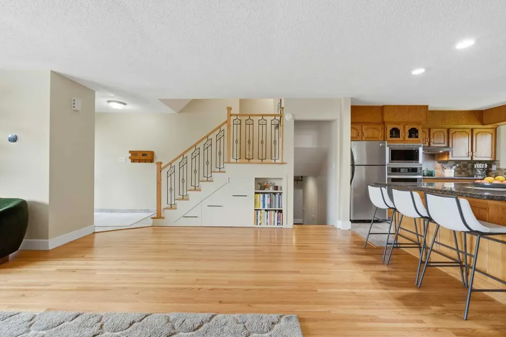 1439 90 Avenue SW Calgary AB T2V 0X3
