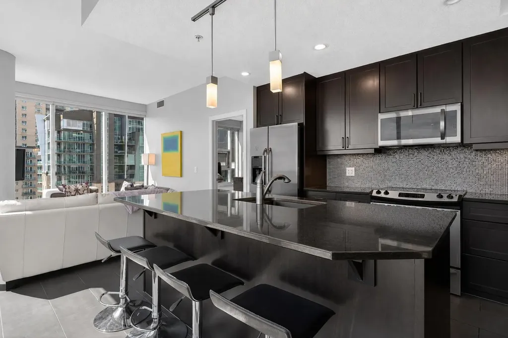 211 13 Avenue SE Calgary AB T2G 1E1