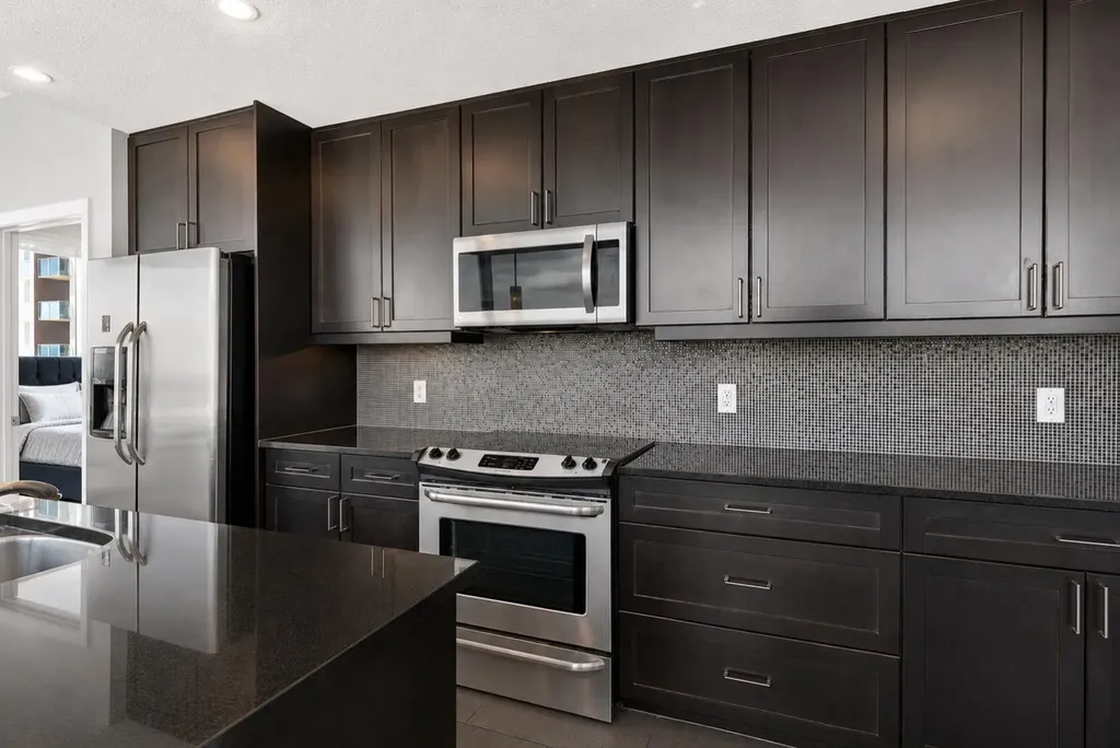 211 13 Avenue SE Calgary AB T2G 1E1