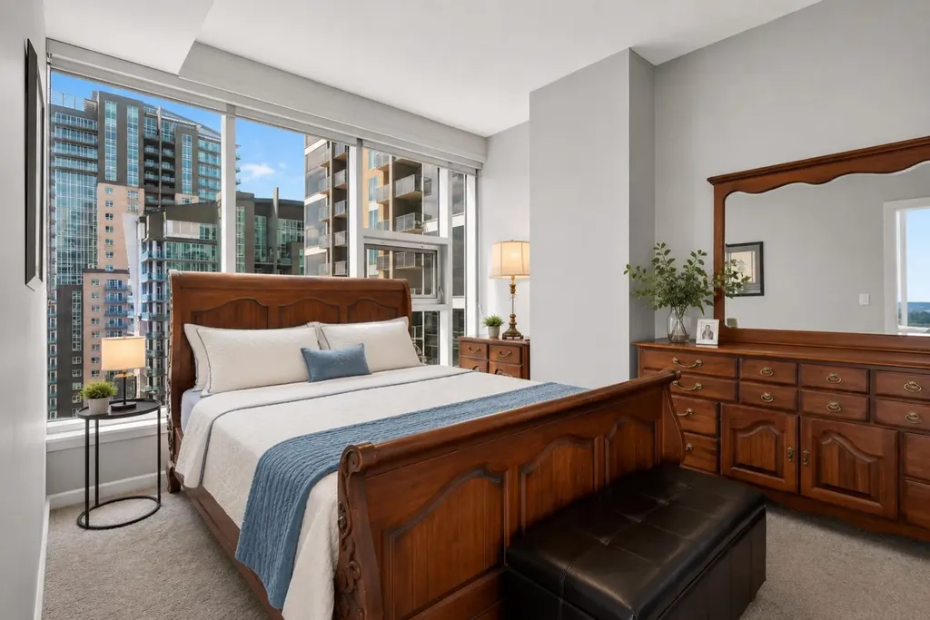 211 13 Avenue SE Calgary AB T2G 1E1