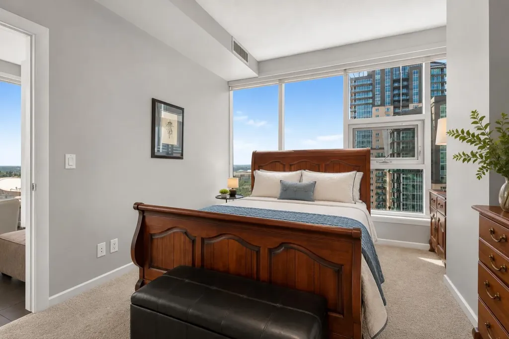 211 13 Avenue SE Calgary AB T2G 1E1