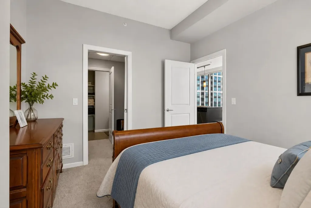 211 13 Avenue SE Calgary AB T2G 1E1